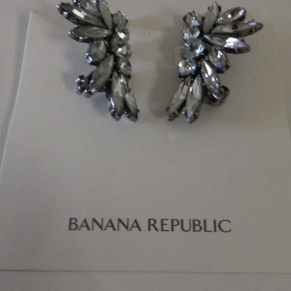 Banana Republic Gunmetal Deco Crystal Ear Cimbers Earrings NWT 49 - Picture 5 of 7
